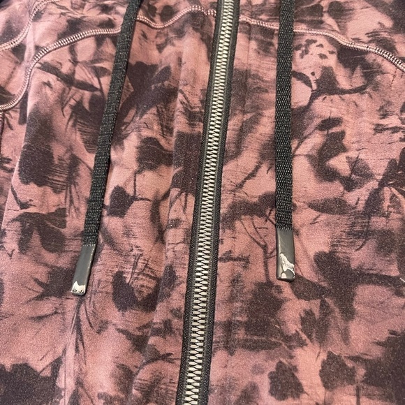 Lululemon Hooded Define Jacket *NuluMini Dusk Floral Antique Bark Black Size 6 - Picture 9 of 9